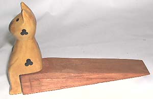 Crafted wooden cat art, home door jam, open door figurines, wooden crafts, carved decorations, trendy cottage gifts